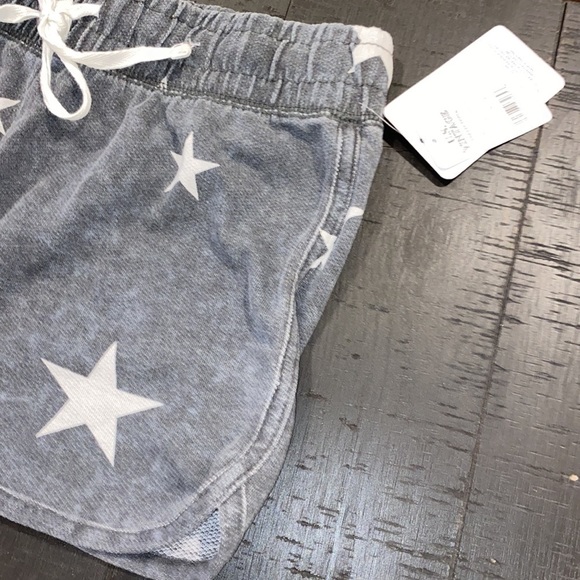 U.S. Vintage Collection Exist Star Charcoal Shorts - Picture 4 of 9